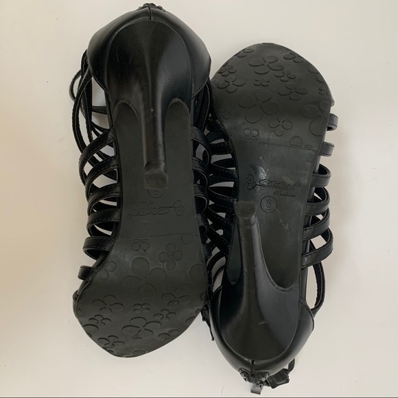 Booties - Picture 4 of 5